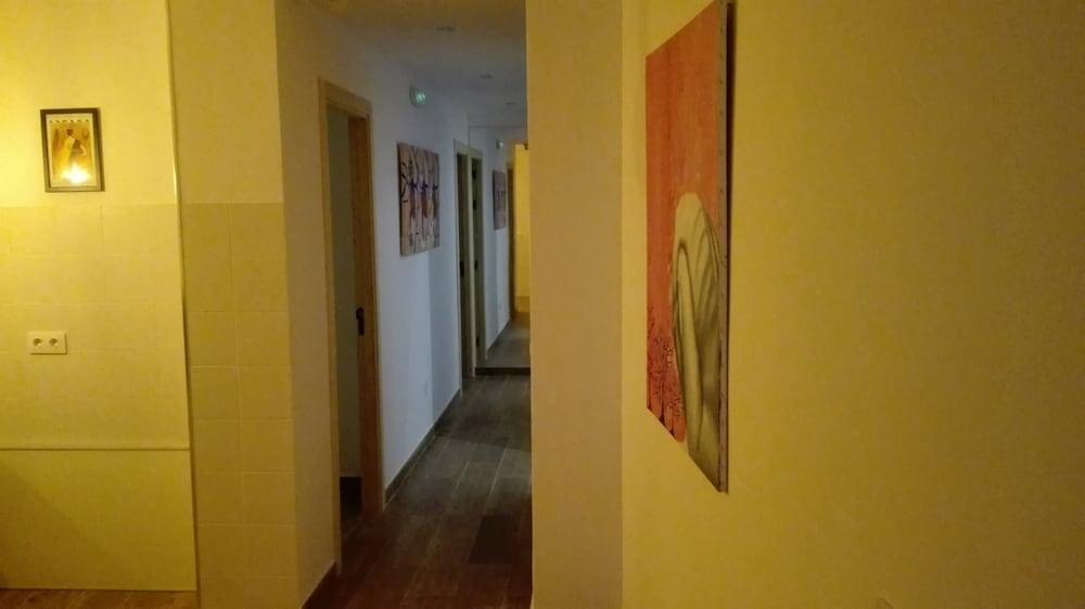 Hostal Ciempozuelos, Cerca Del Parque Warner Y Madrid Exterior foto